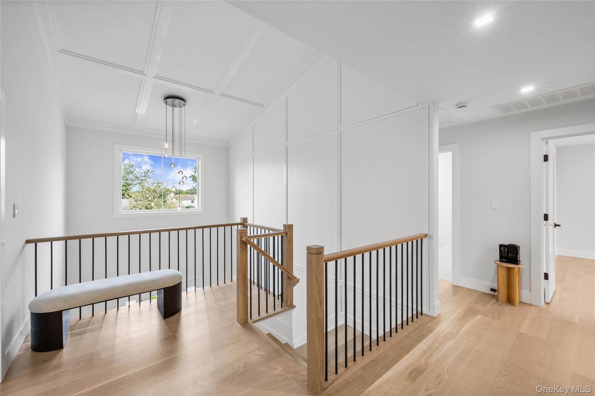 746 Blackstone Avenue thumbnail 21