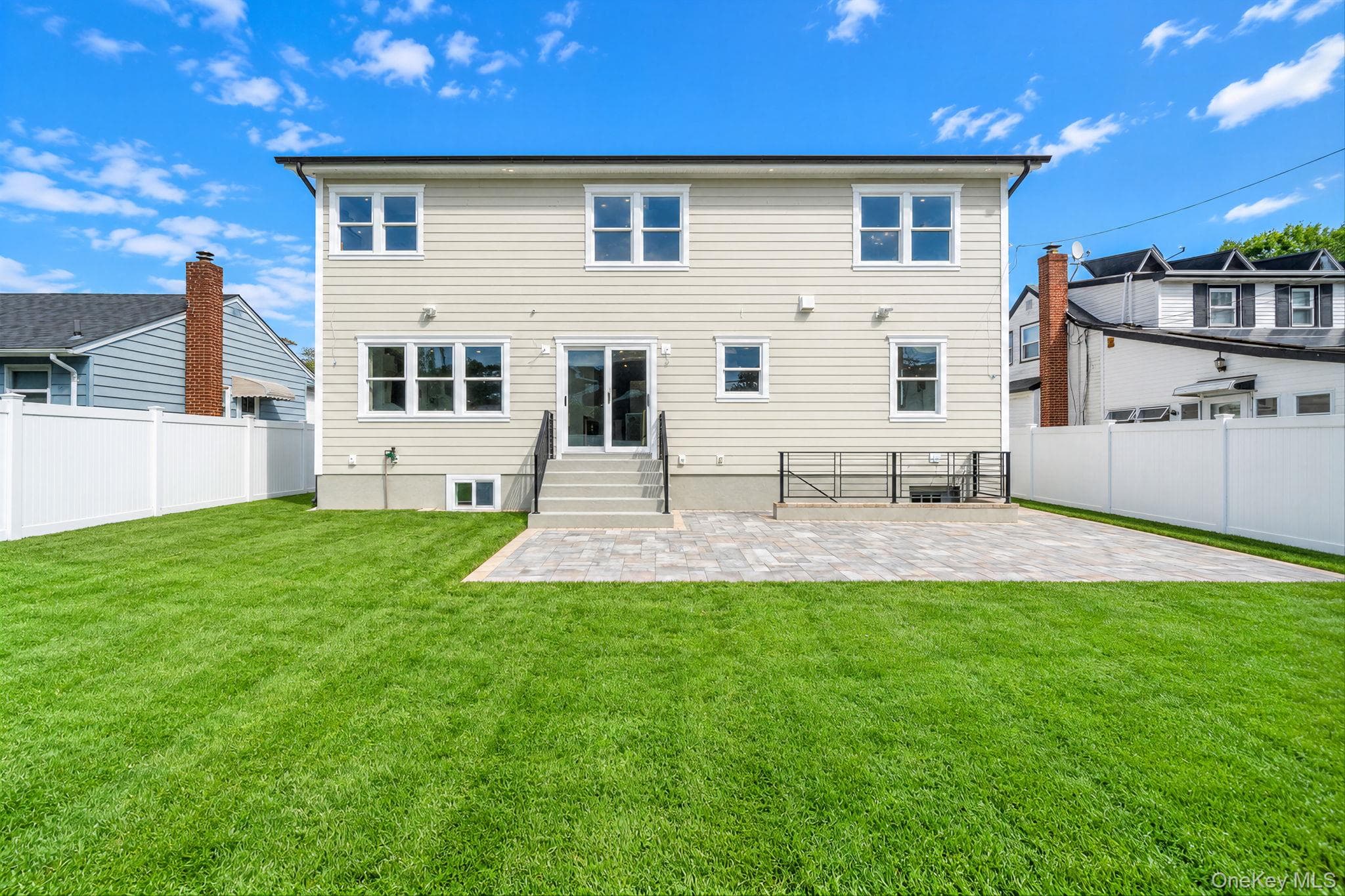 746 Blackstone Avenue thumbnail 38