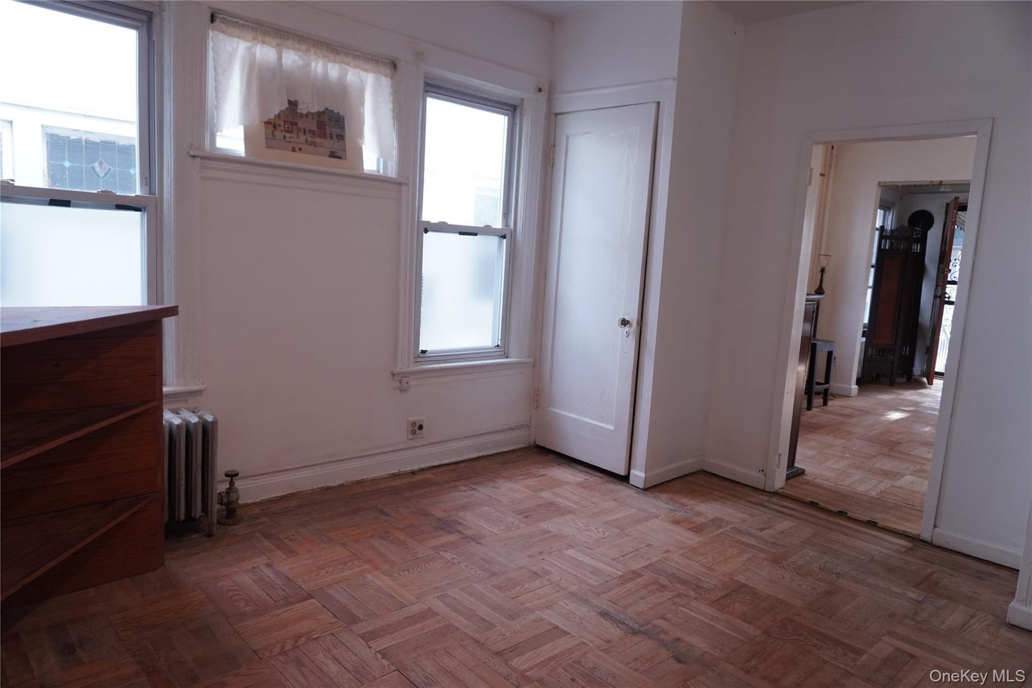 4350 Grace Avenue thumbnail 4