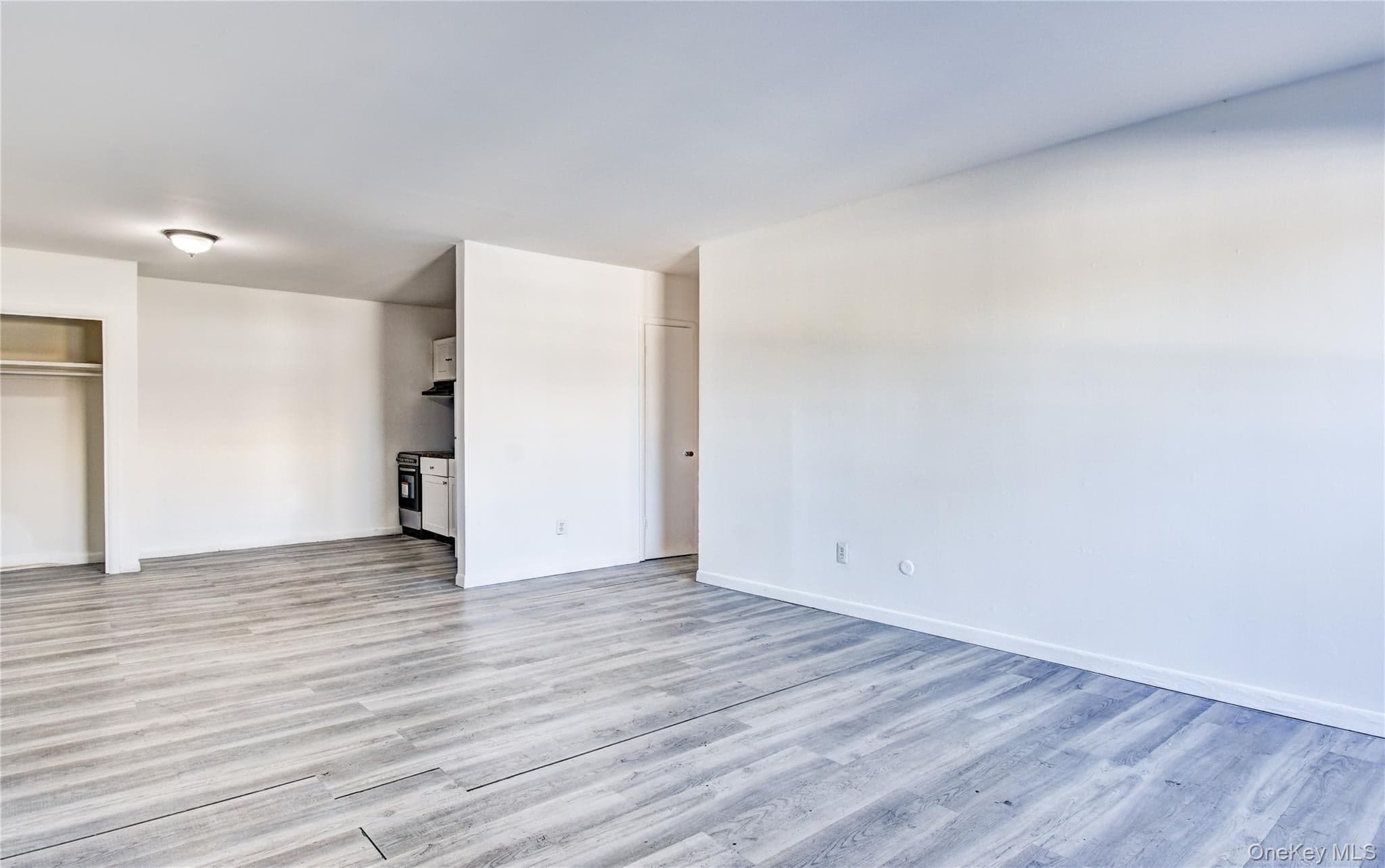 19 Gerald Drive Unit: B2 thumbnail 2