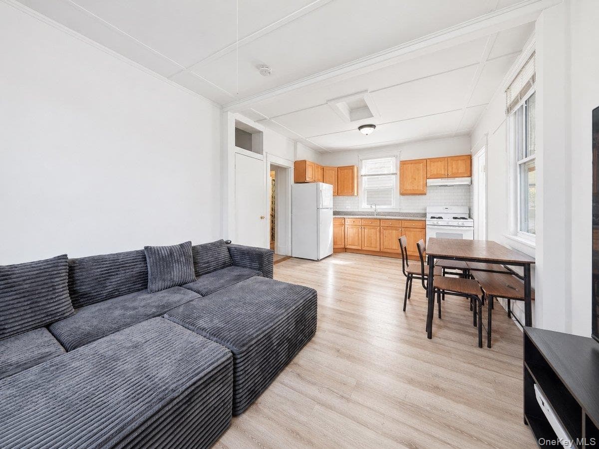 12 Edgewood Avenue thumbnail 15
