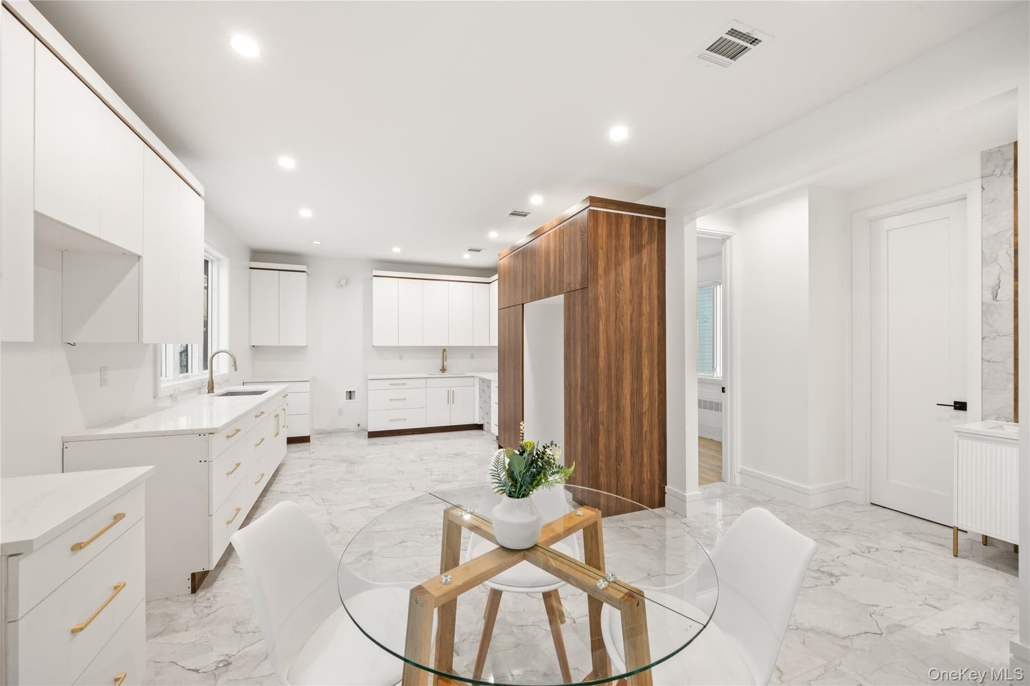 8 Memorial Park Drive thumbnail 16