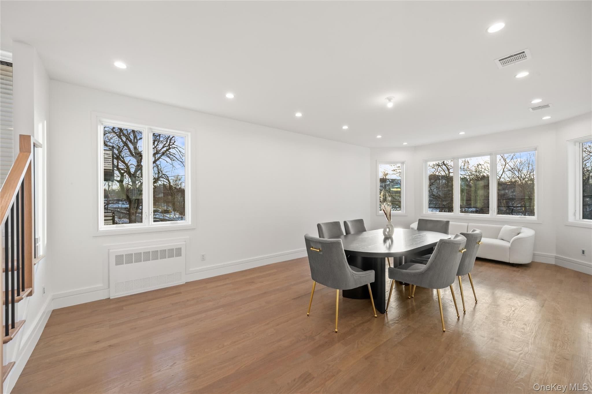 8 Memorial Park Drive thumbnail 7