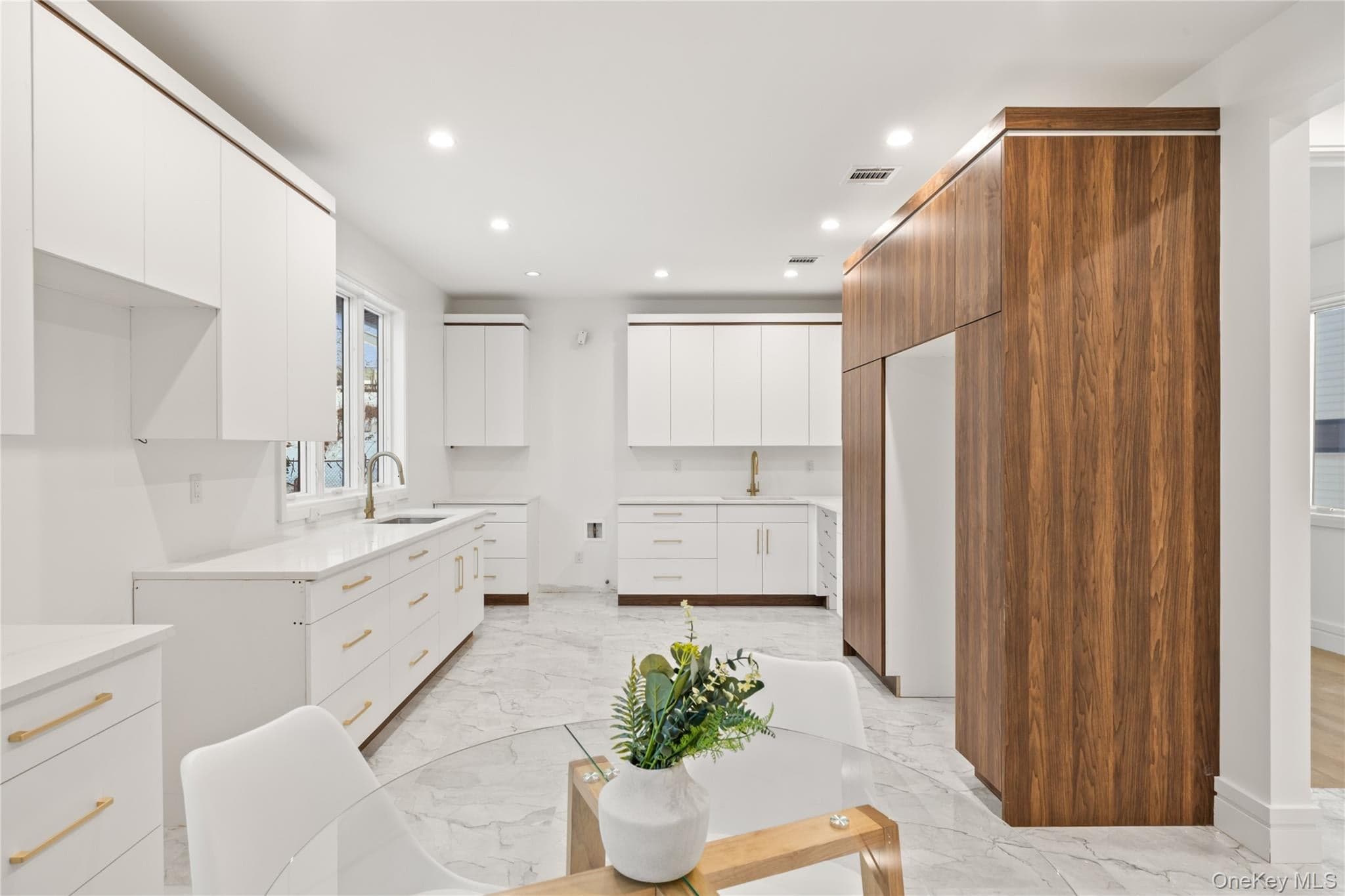 8 Memorial Park Drive thumbnail 15