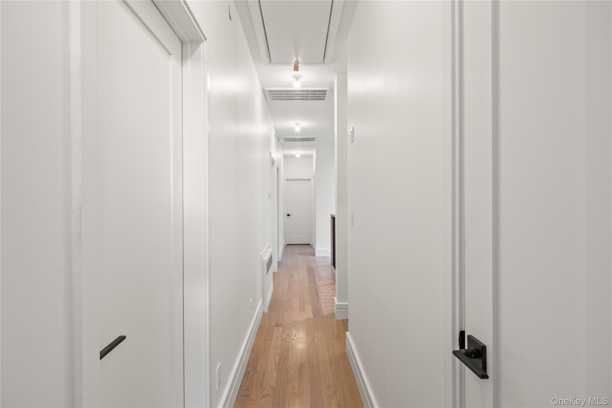 8 Memorial Park Drive thumbnail 30