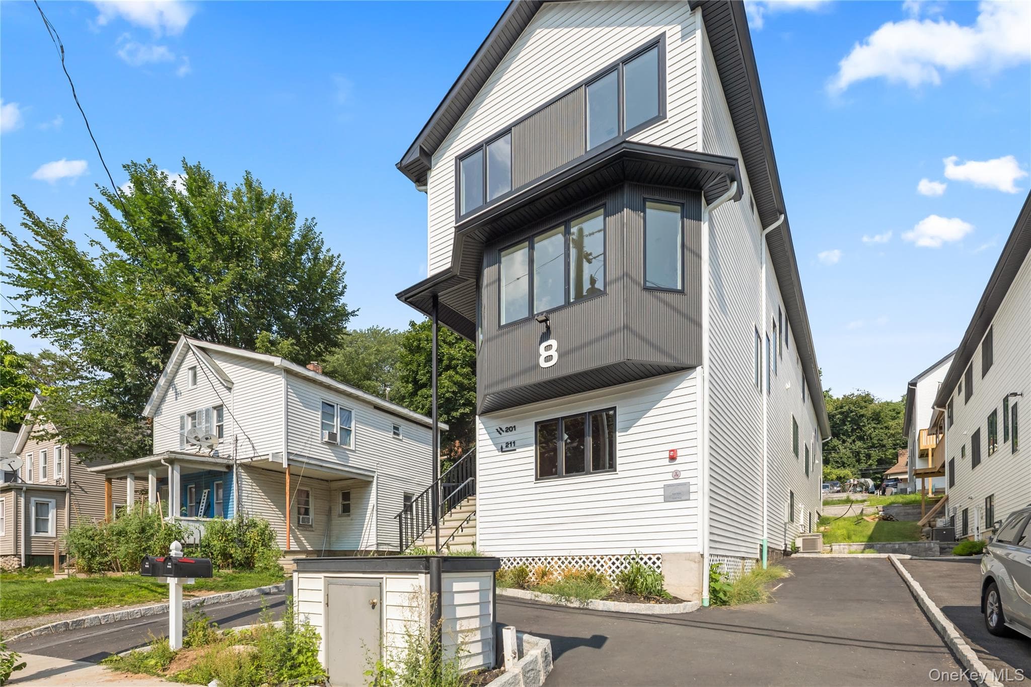 8 Memorial Park Drive thumbnail 37