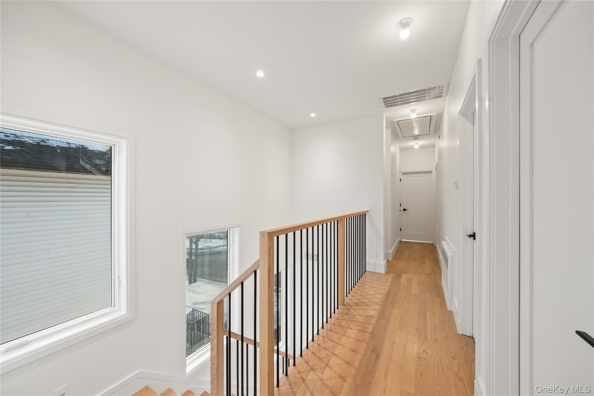 8 Memorial Park Drive thumbnail 19