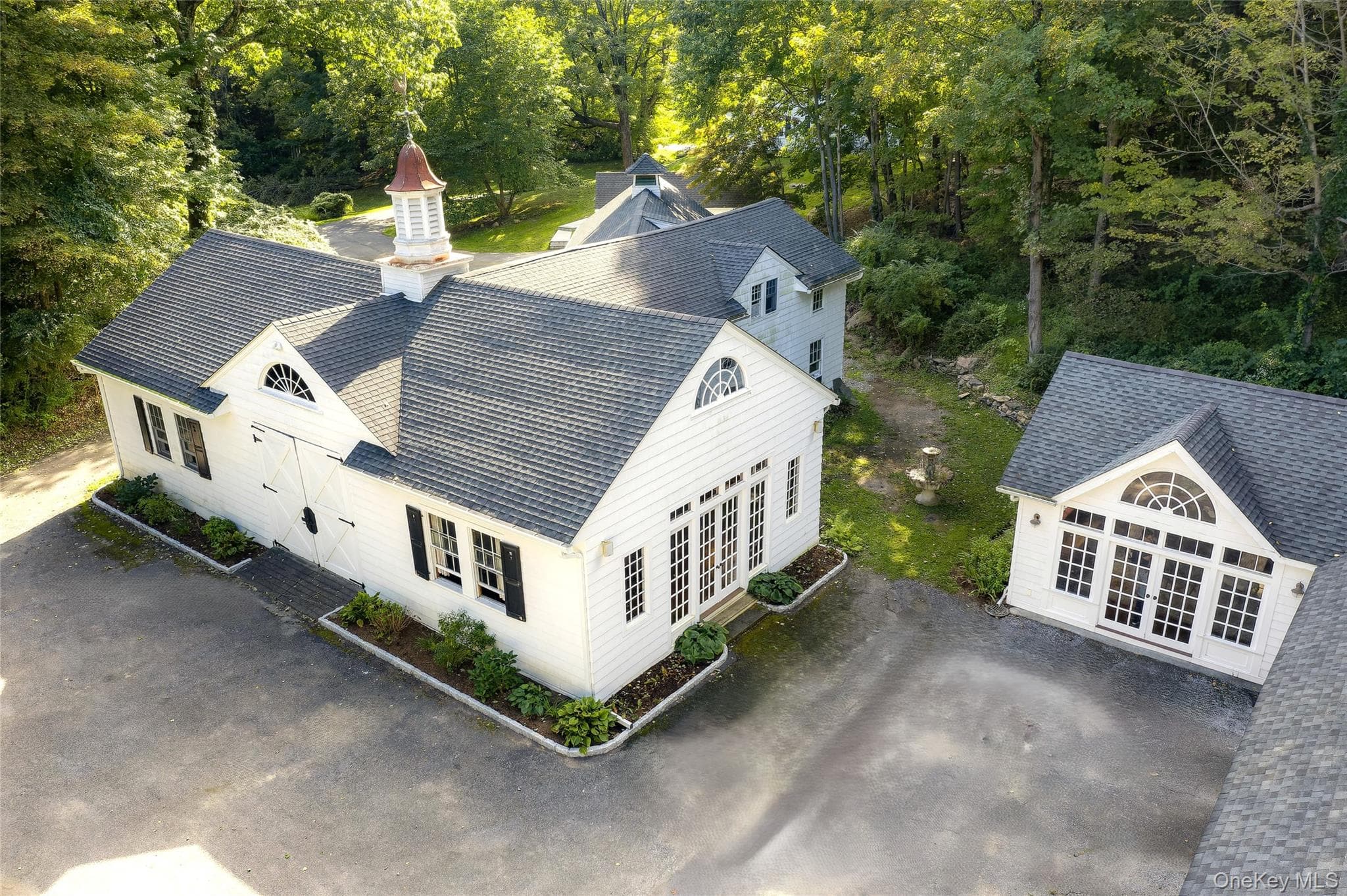 9 Cole Drive thumbnail 10