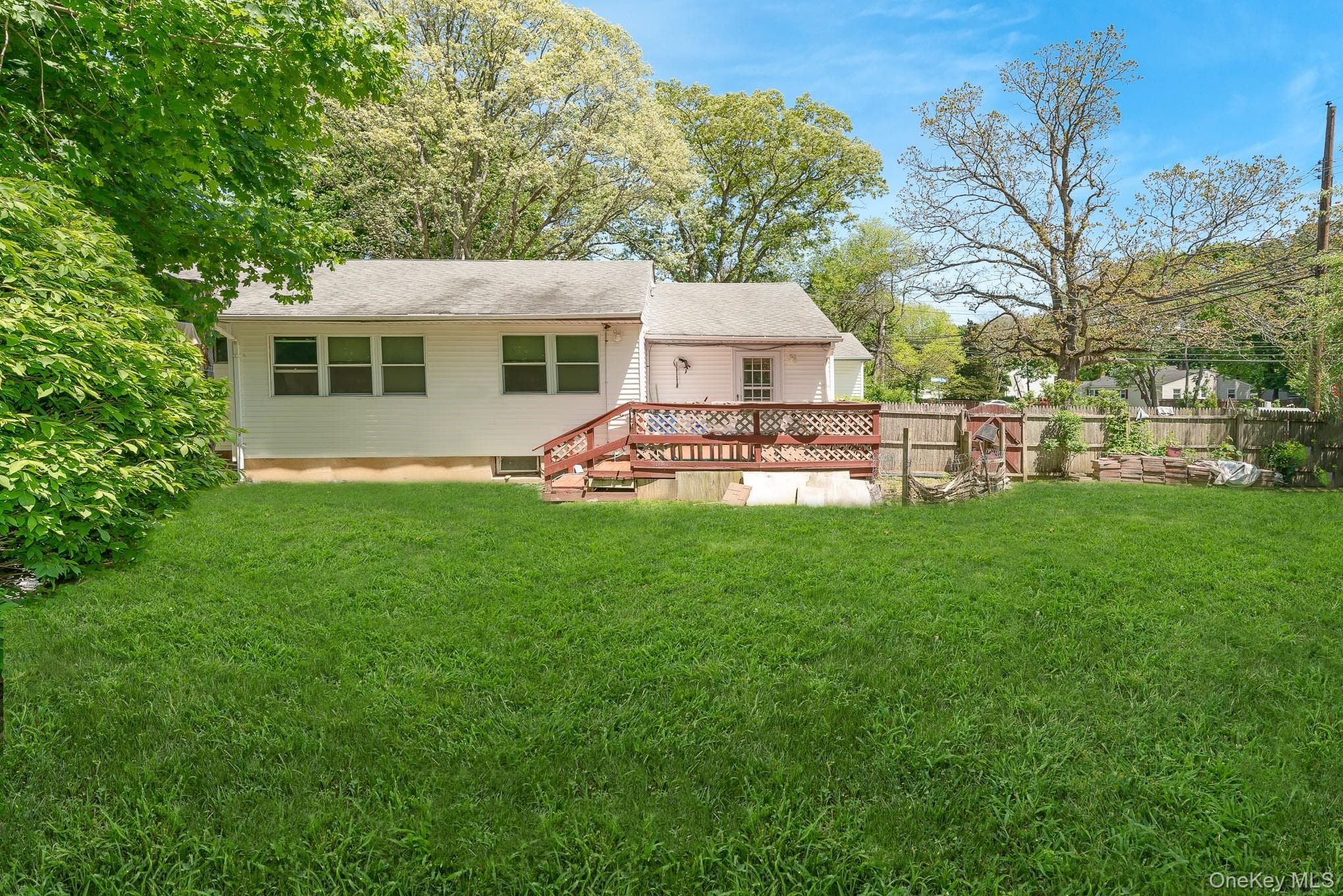 103 Gates Avenue thumbnail 20