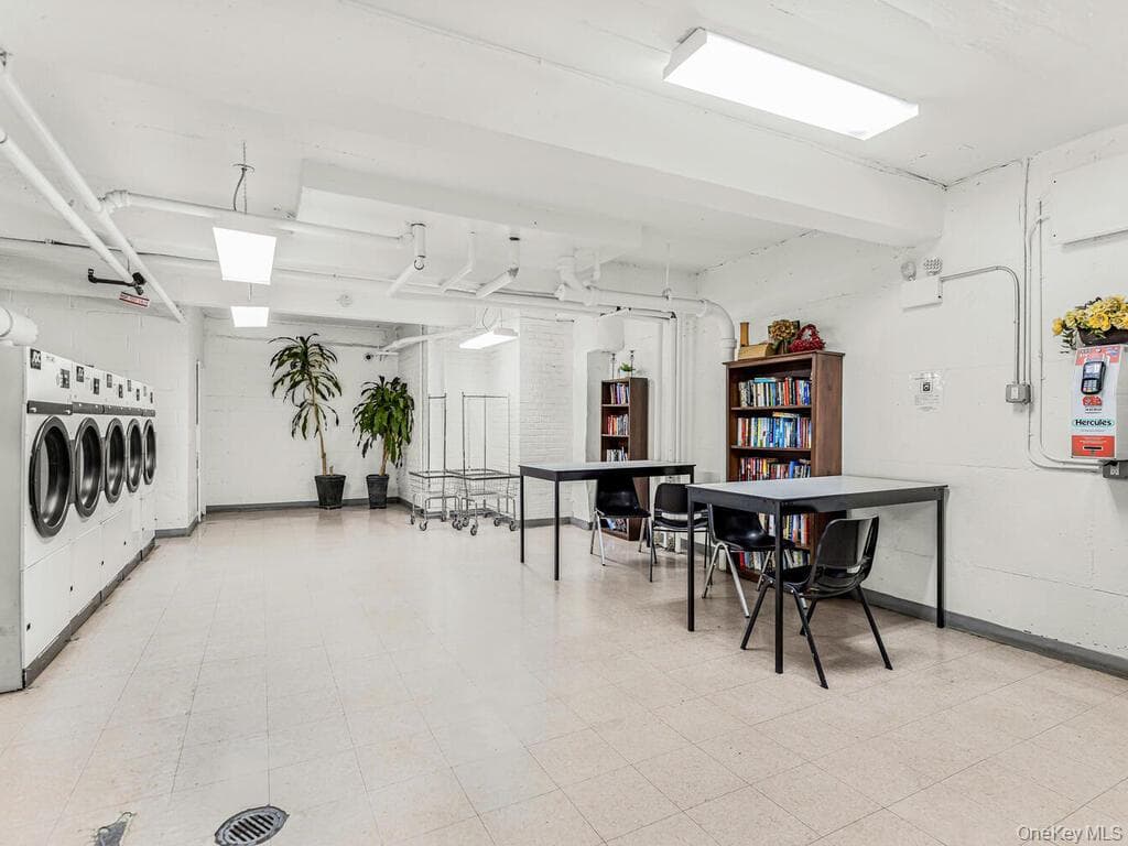 3636 Fieldston Road Unit: 7B thumbnail 18