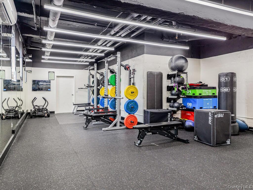 3636 Fieldston Road Unit: 7B thumbnail 19