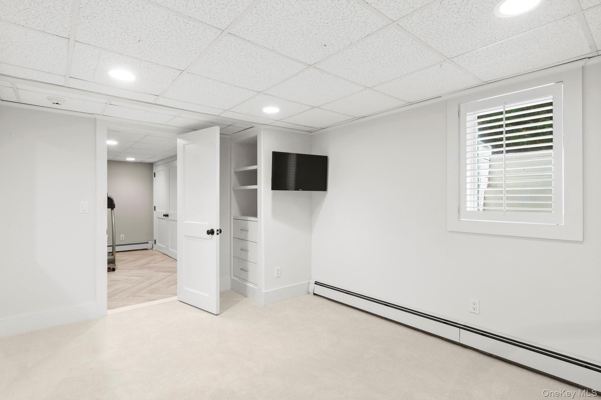 90 Rogers Avenue thumbnail 16