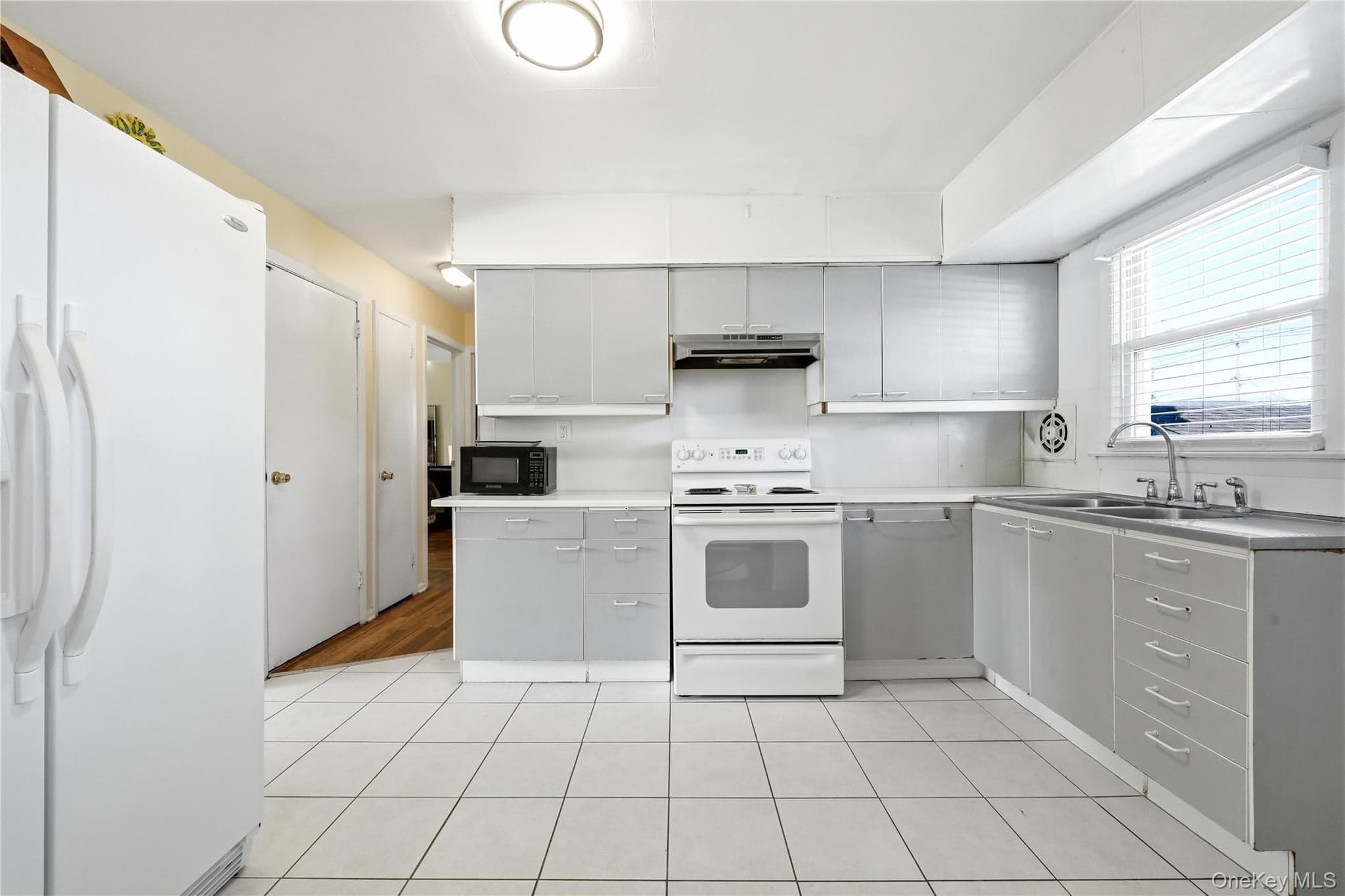 217 N Rutherford Avenue thumbnail 14