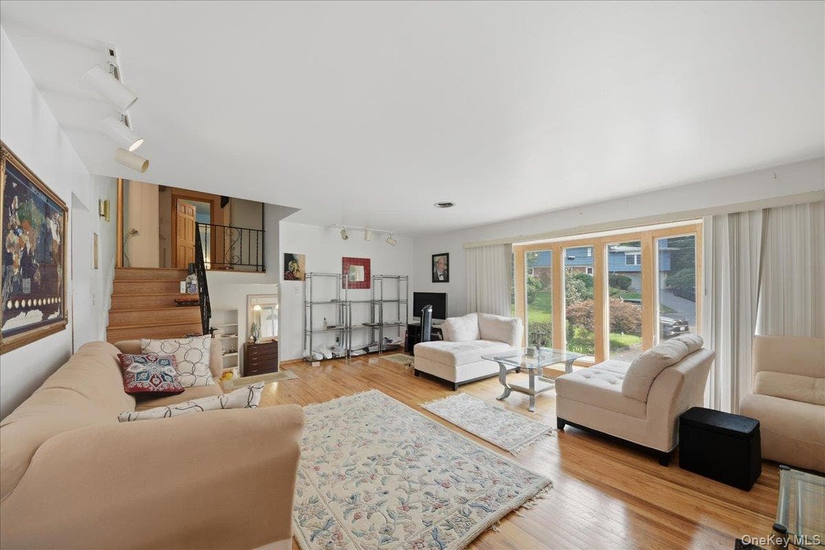 14 Glenn Place thumbnail 24