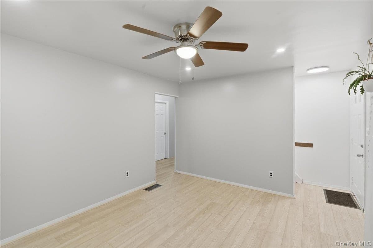 30 George Drive thumbnail 14