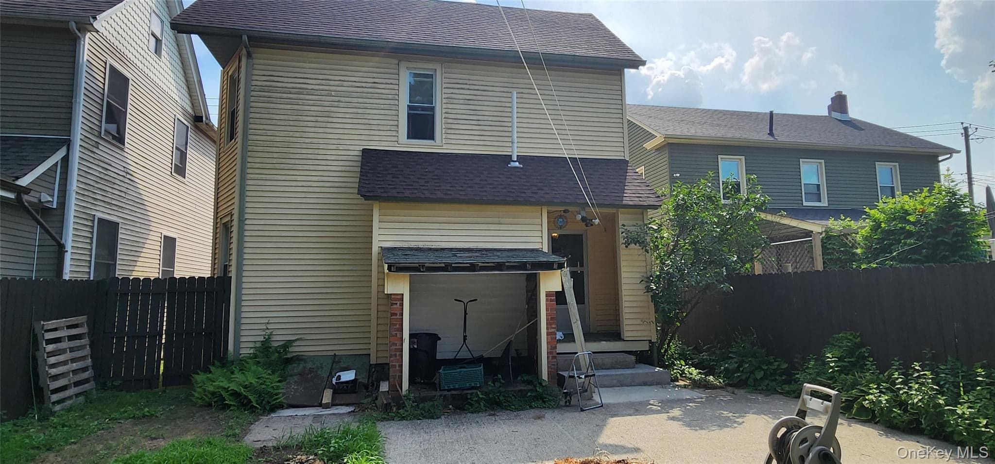 209 W Main Street thumbnail 17
