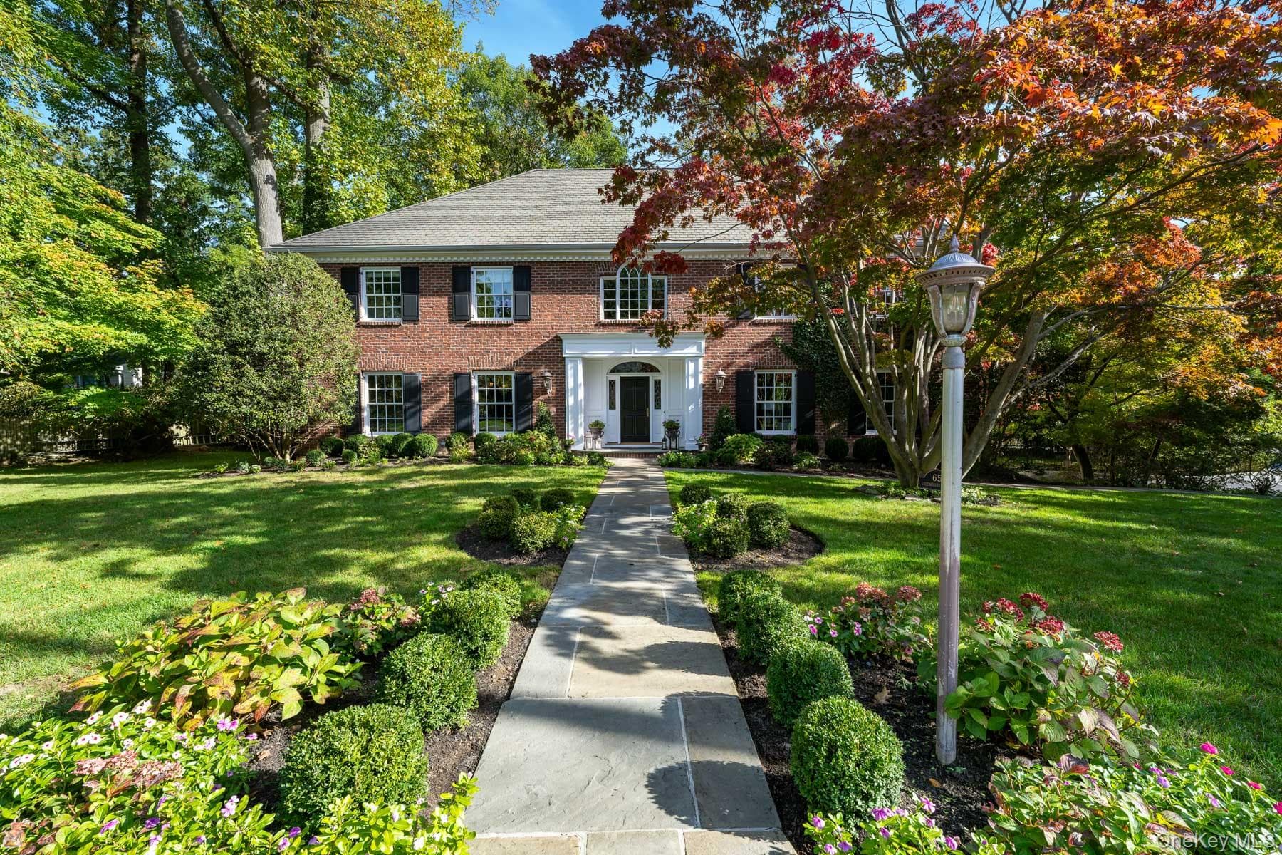 65 Greenhaven Road photo 1