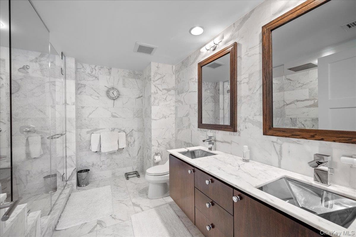 1 Renaissance Square Unit: 23C thumbnail 16