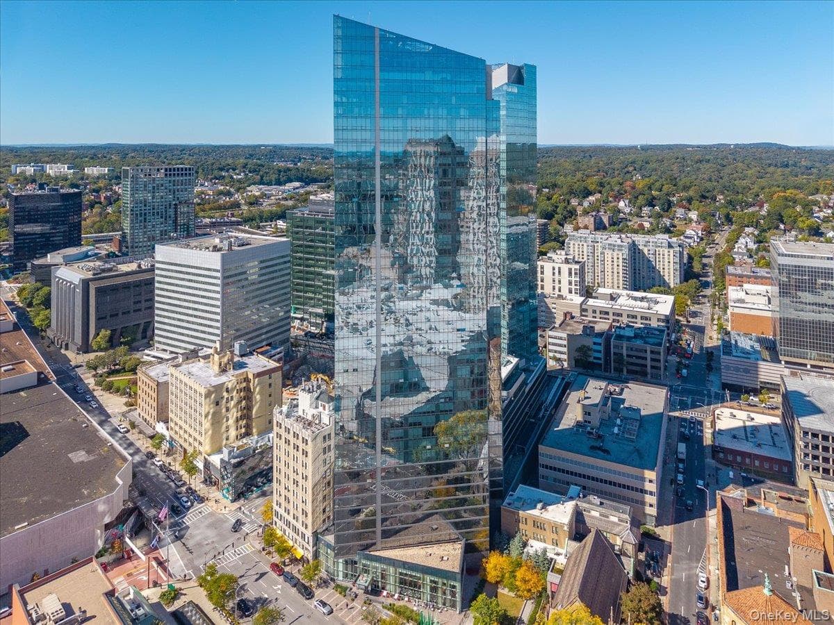 1 Renaissance Square Unit: 23C, White Plains