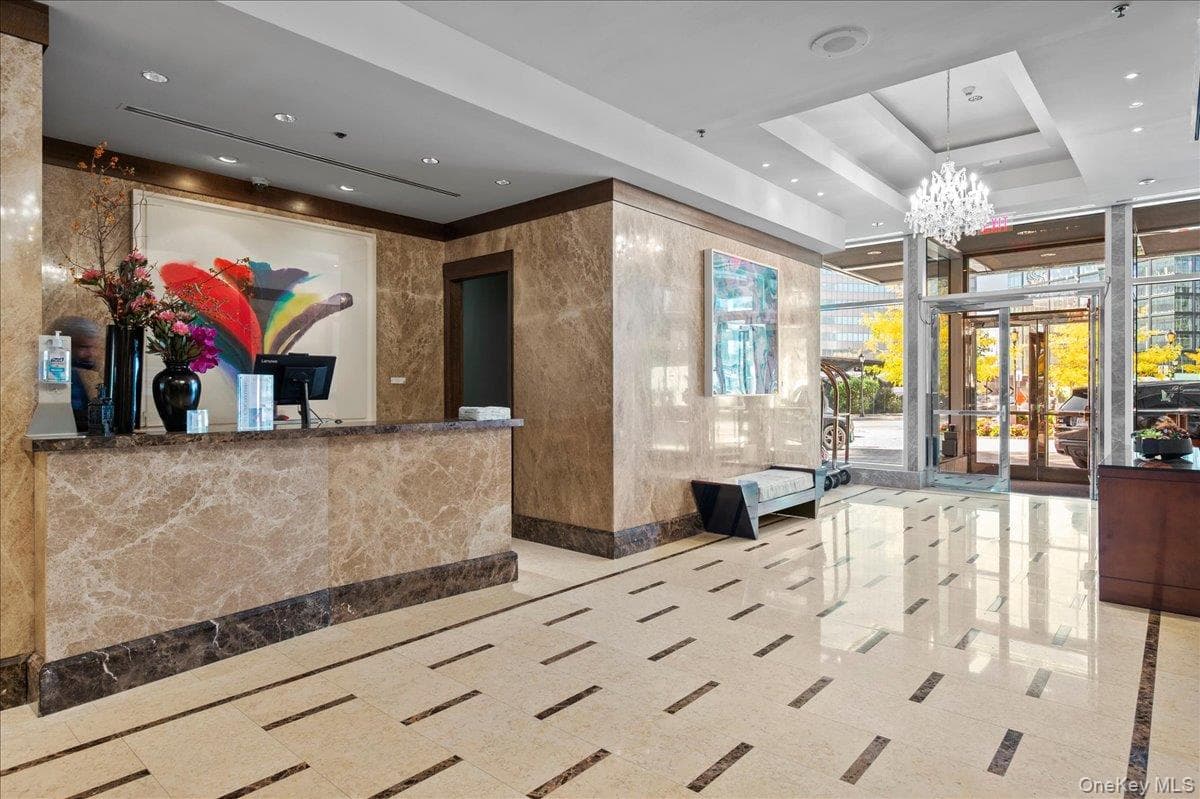 1 Renaissance Square Unit: 23C thumbnail 4