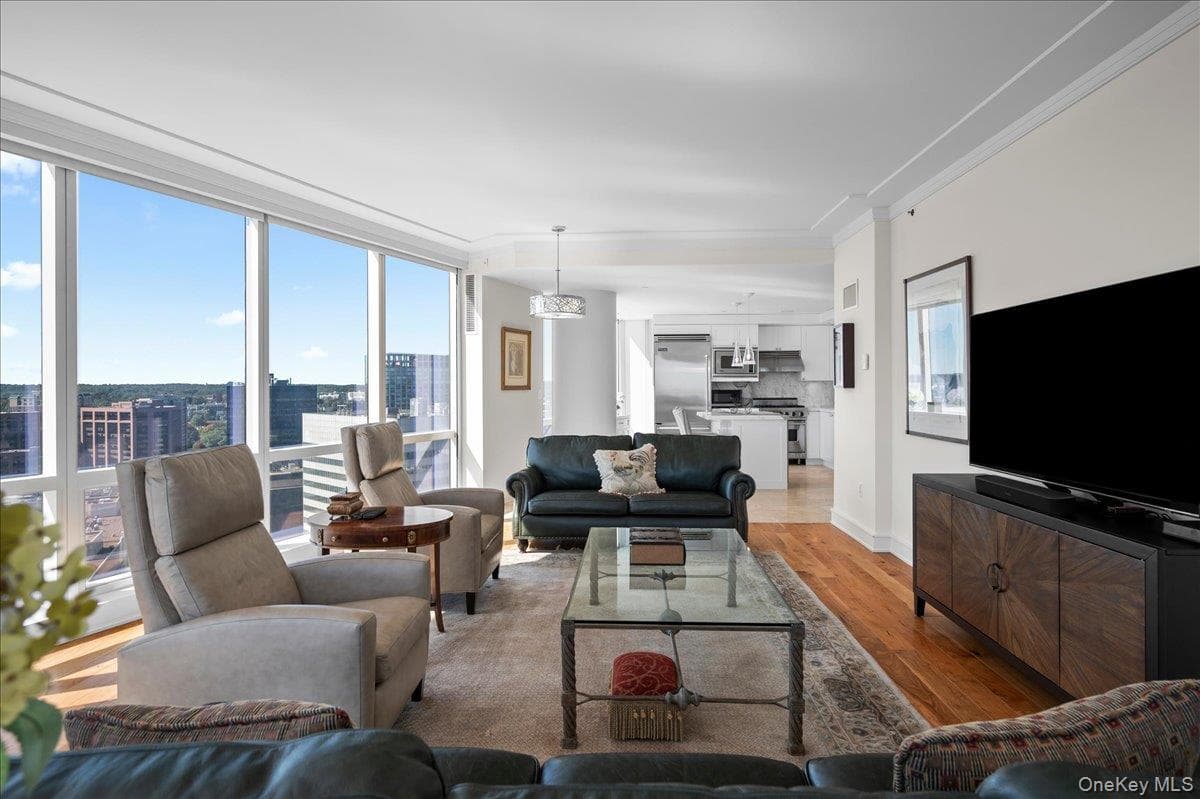 1 Renaissance Square Unit: 23C thumbnail 8