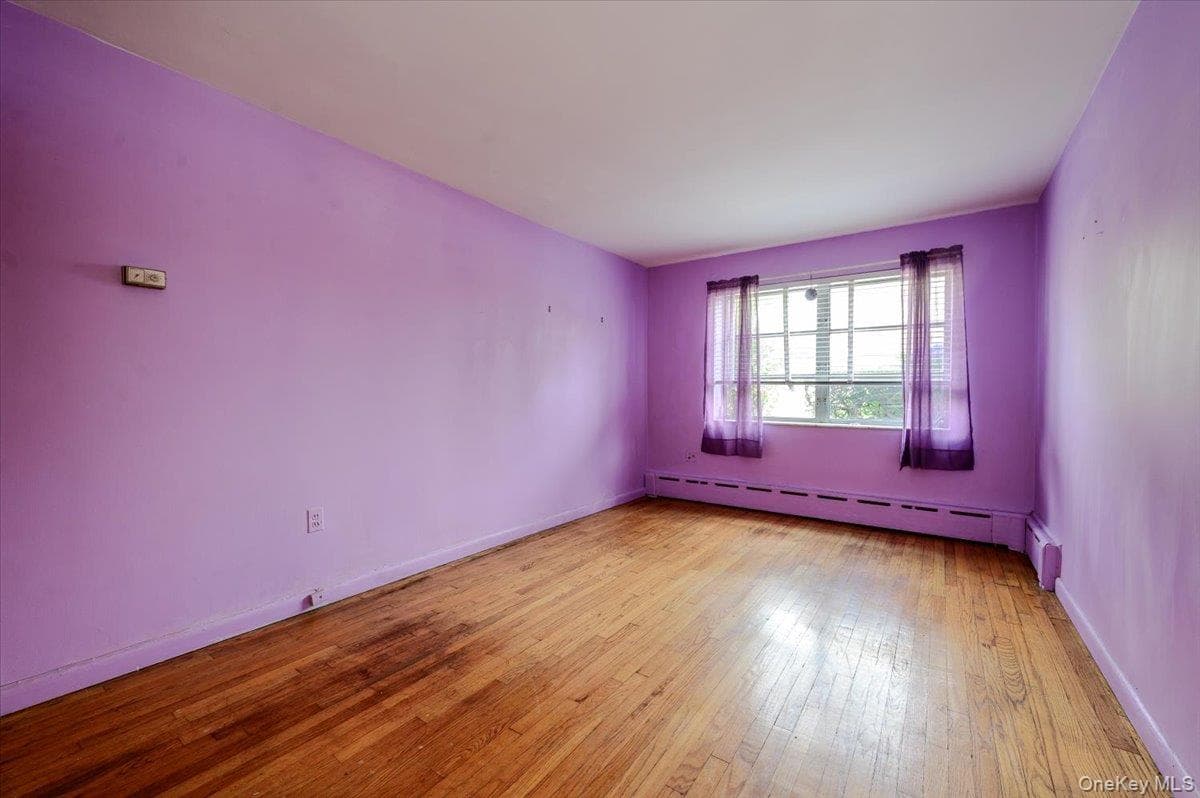 2539 Woodhull Avenue thumbnail 33