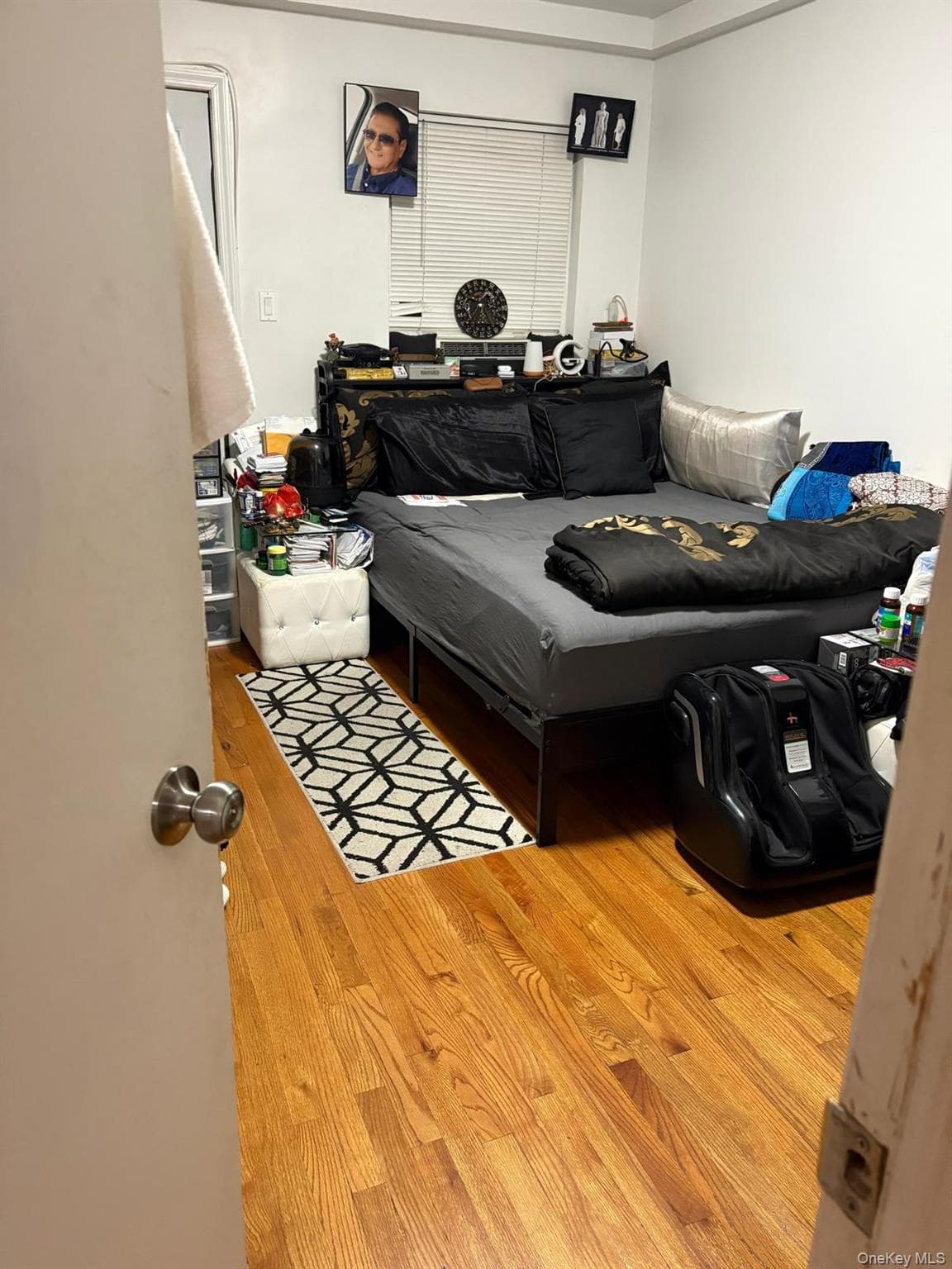 25-37 72nd Street thumbnail 7