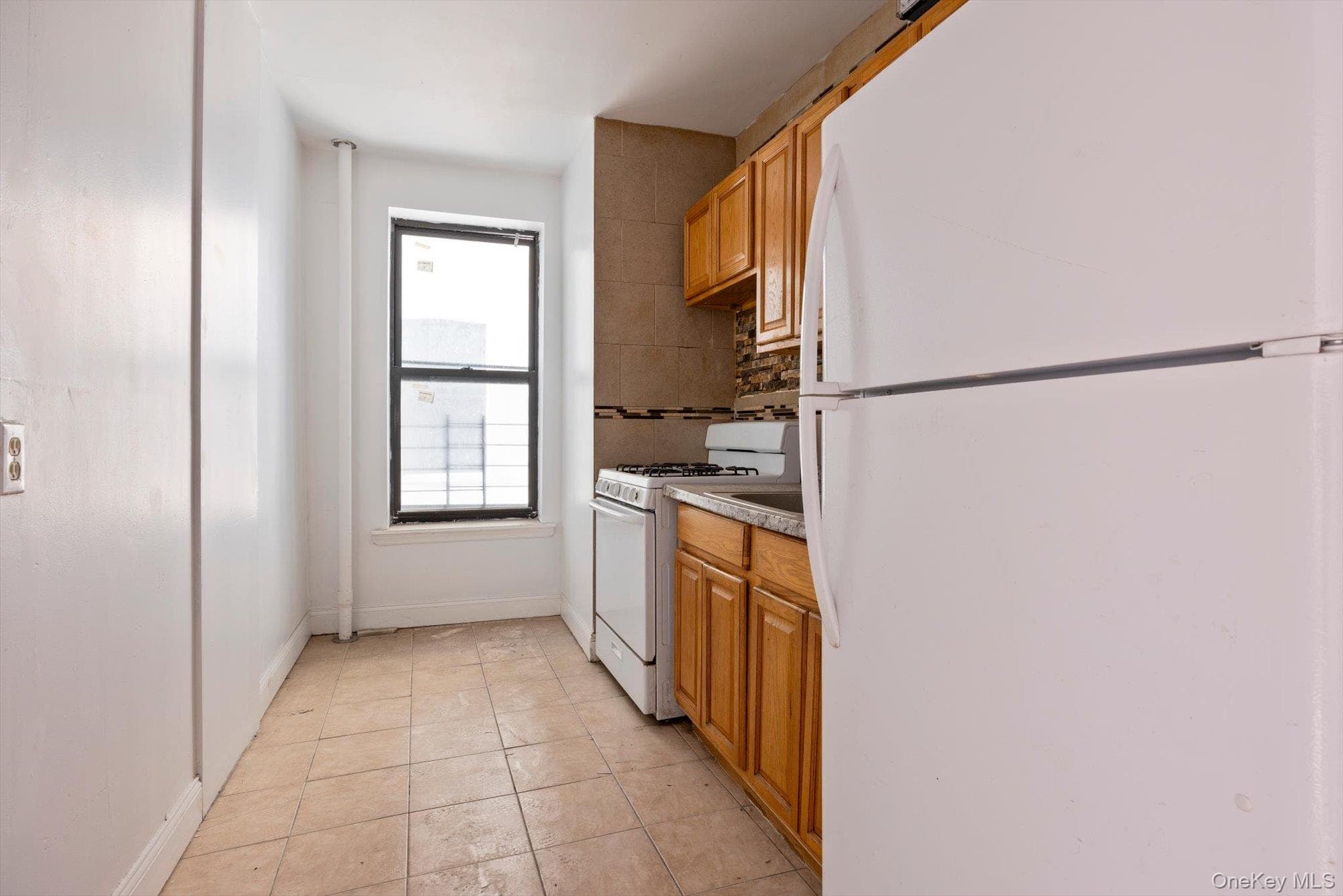 645 Barretto Street Unit: 3J thumbnail 5