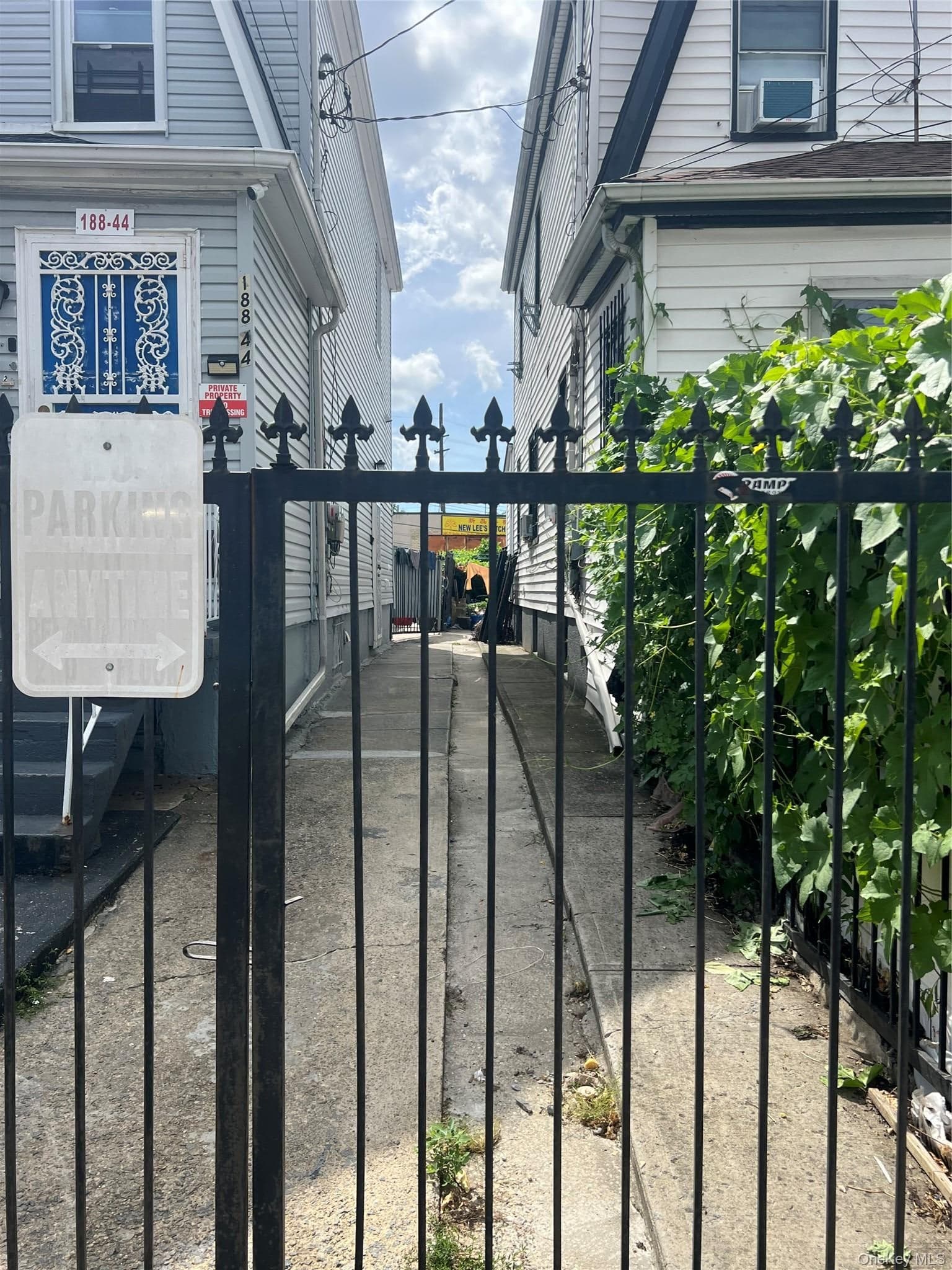 188-42 Woodhull Avenue thumbnail 19