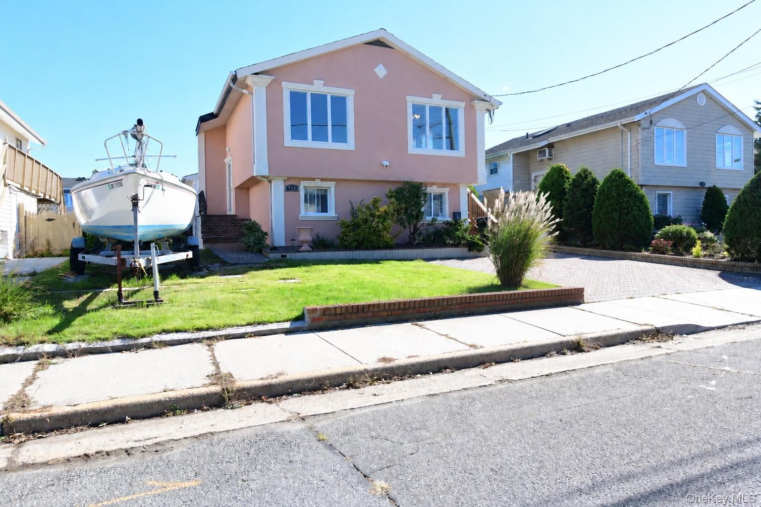925 S Long Beach Avenue thumbnail 2