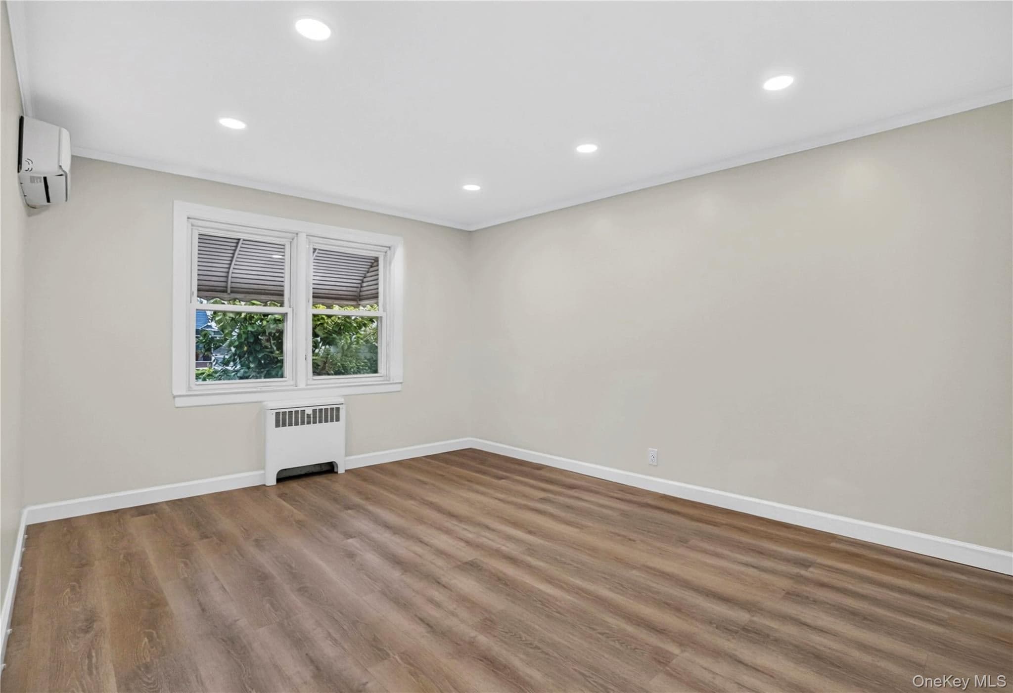 8953 Vanderveer Street thumbnail 10