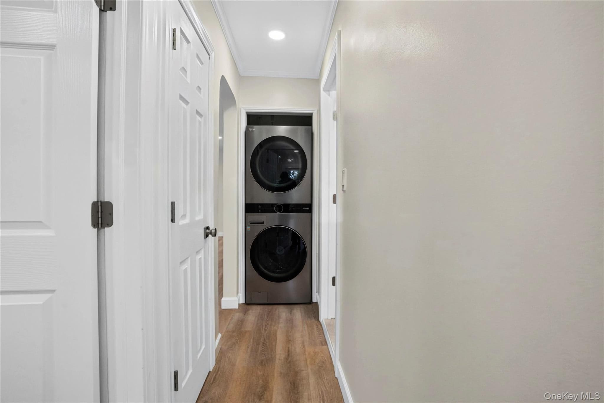 8953 Vanderveer Street thumbnail 20