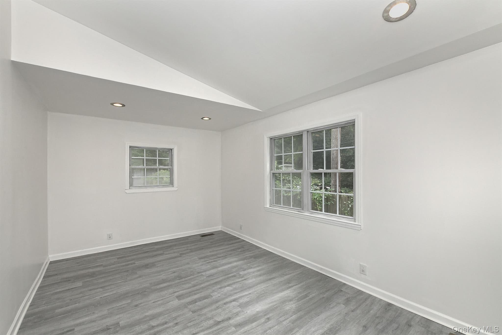 167 Rider Avenue thumbnail 13