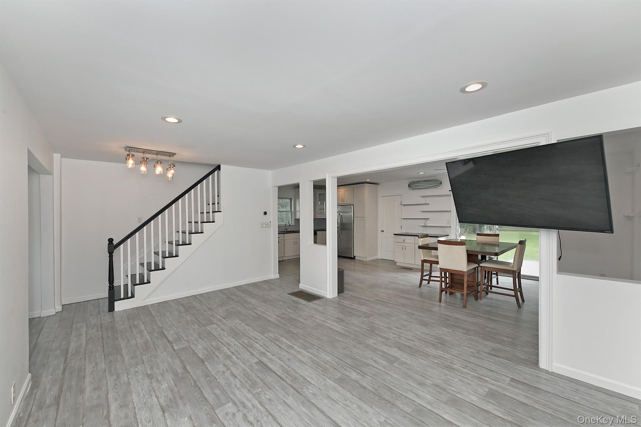 167 Rider Avenue thumbnail 5