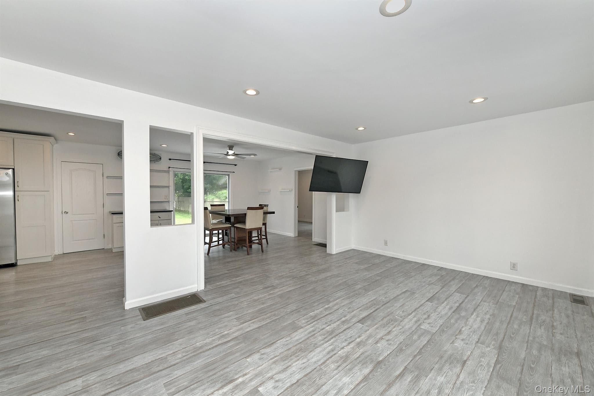 167 Rider Avenue thumbnail 4