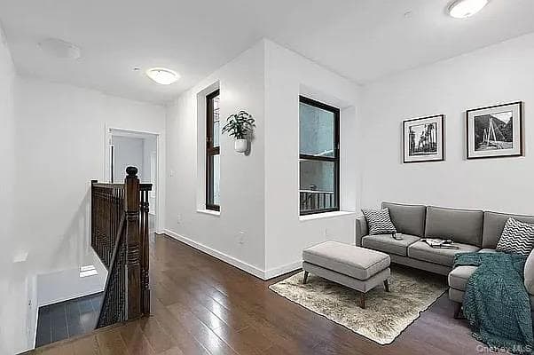 286 W 137th Street thumbnail 2