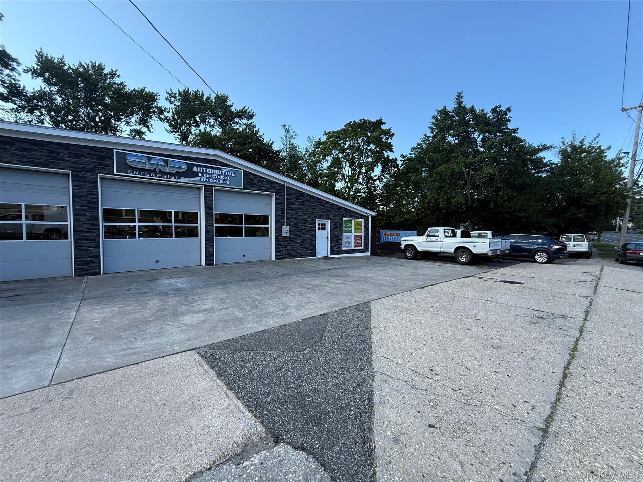 944 E Main Street thumbnail 2