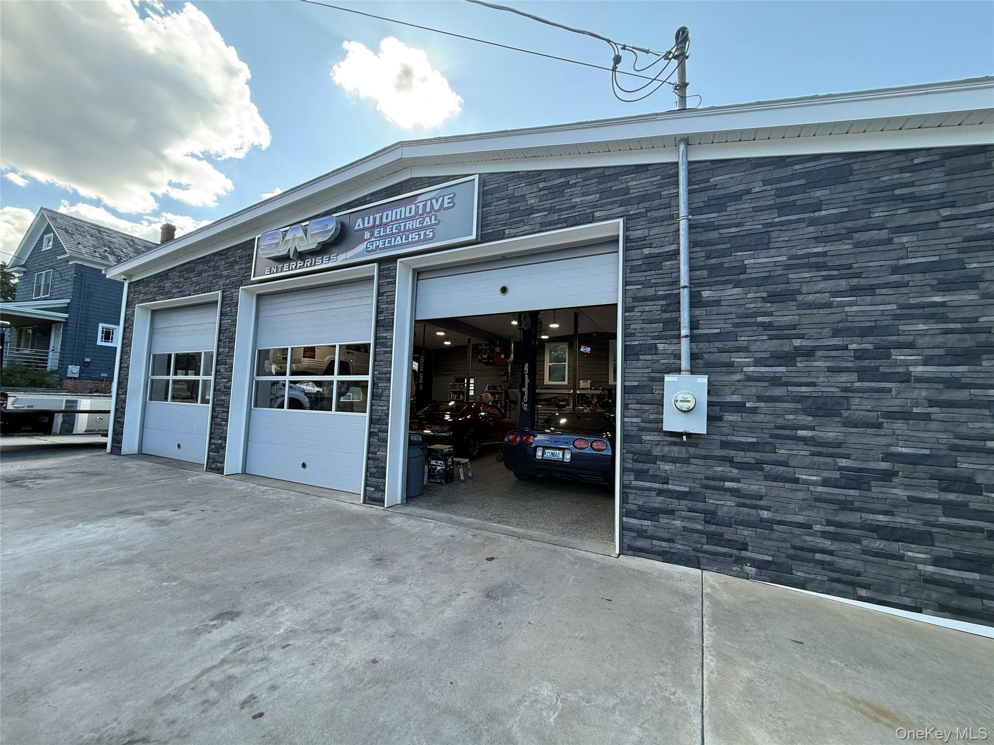 944 E Main Street thumbnail 3