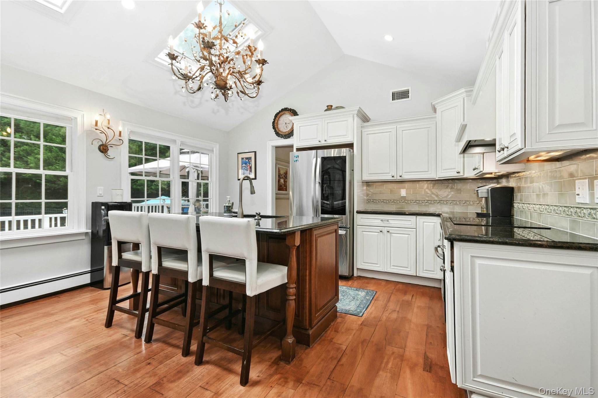 111 Red Oak Court thumbnail 6