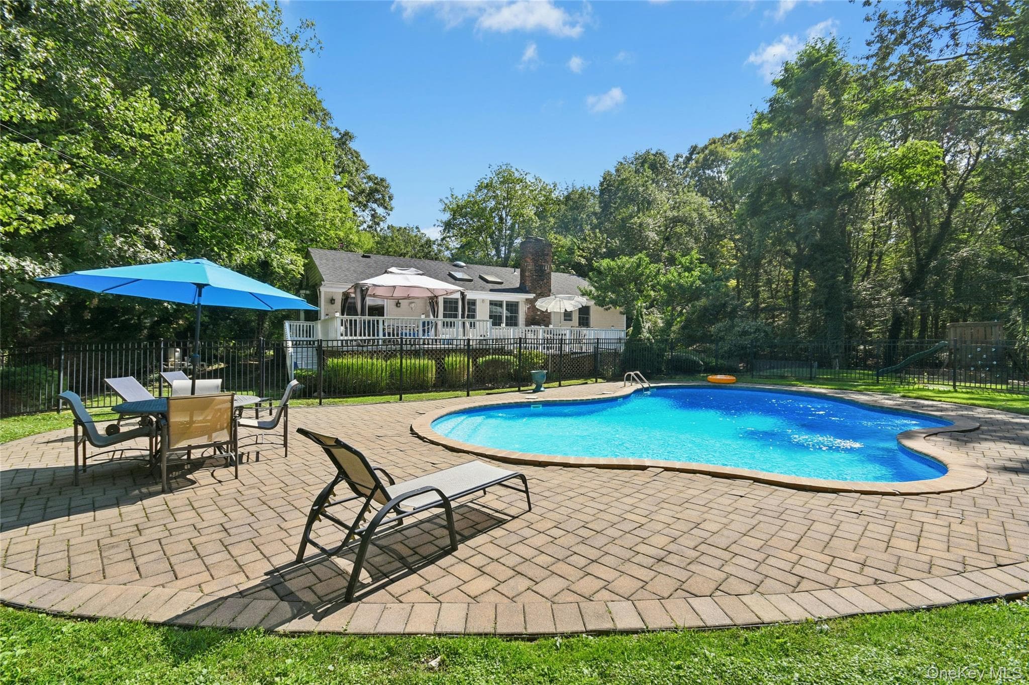 111 Red Oak Court thumbnail 23