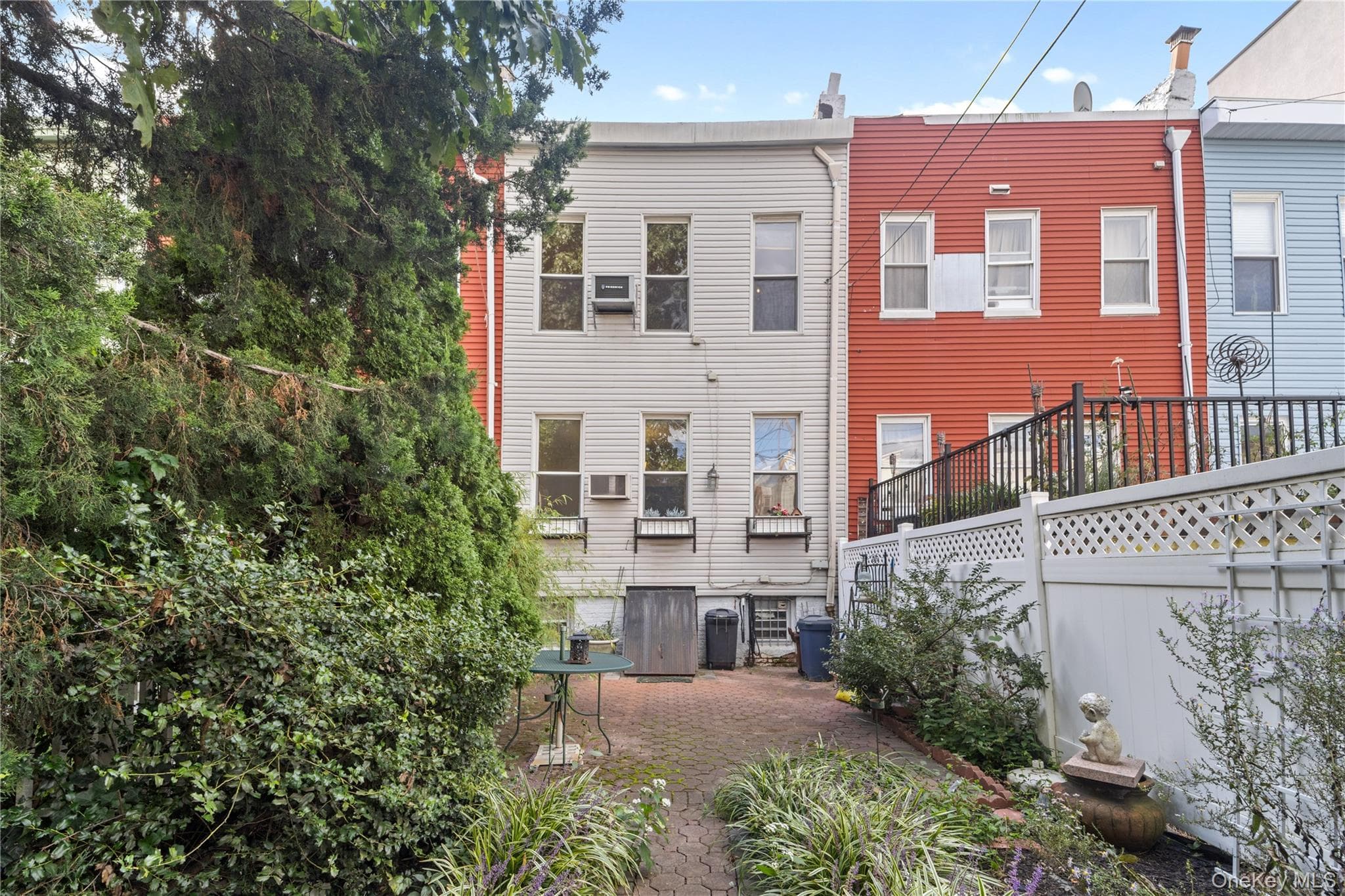160 Diamond Street thumbnail 27