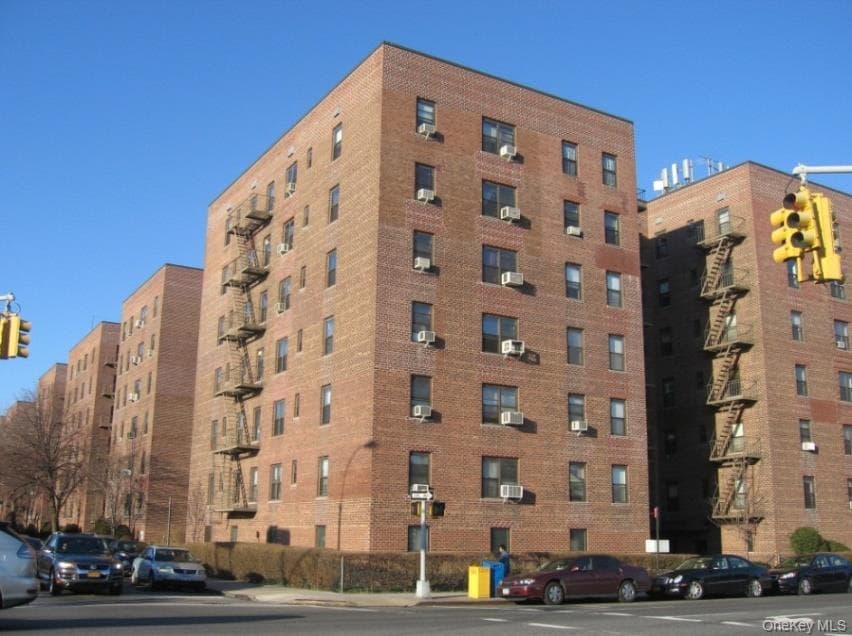 32-42 E 89th Street Street Unit: C301, East Elmhurst