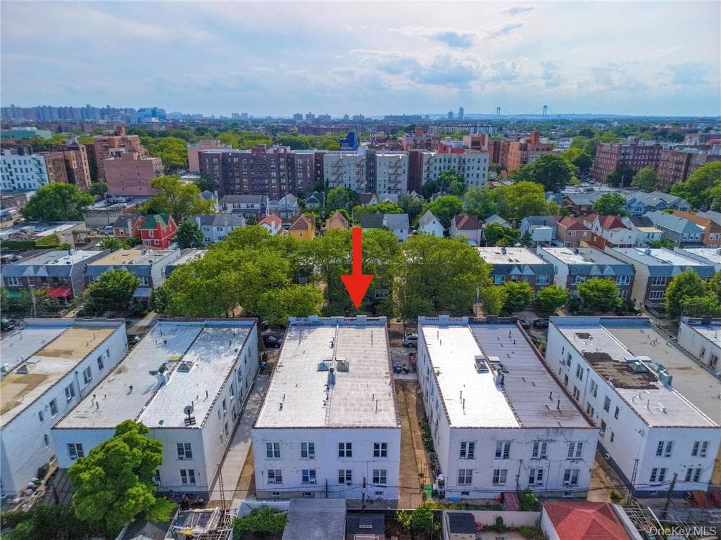 2343 E 22nd Street thumbnail 40