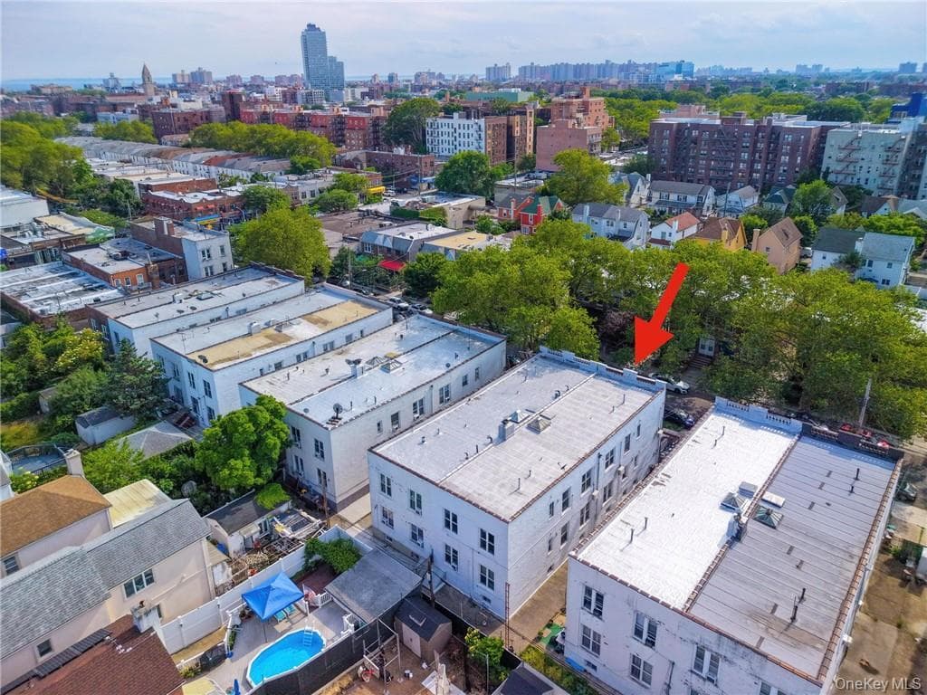 2343 E 22nd Street thumbnail 39