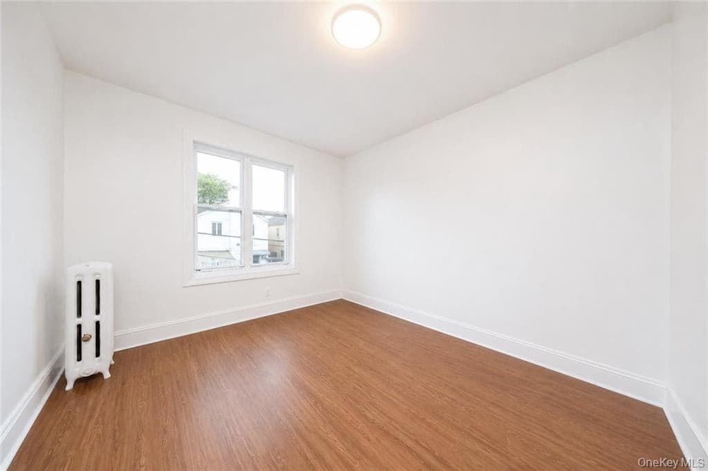 2343 E 22nd Street thumbnail 16