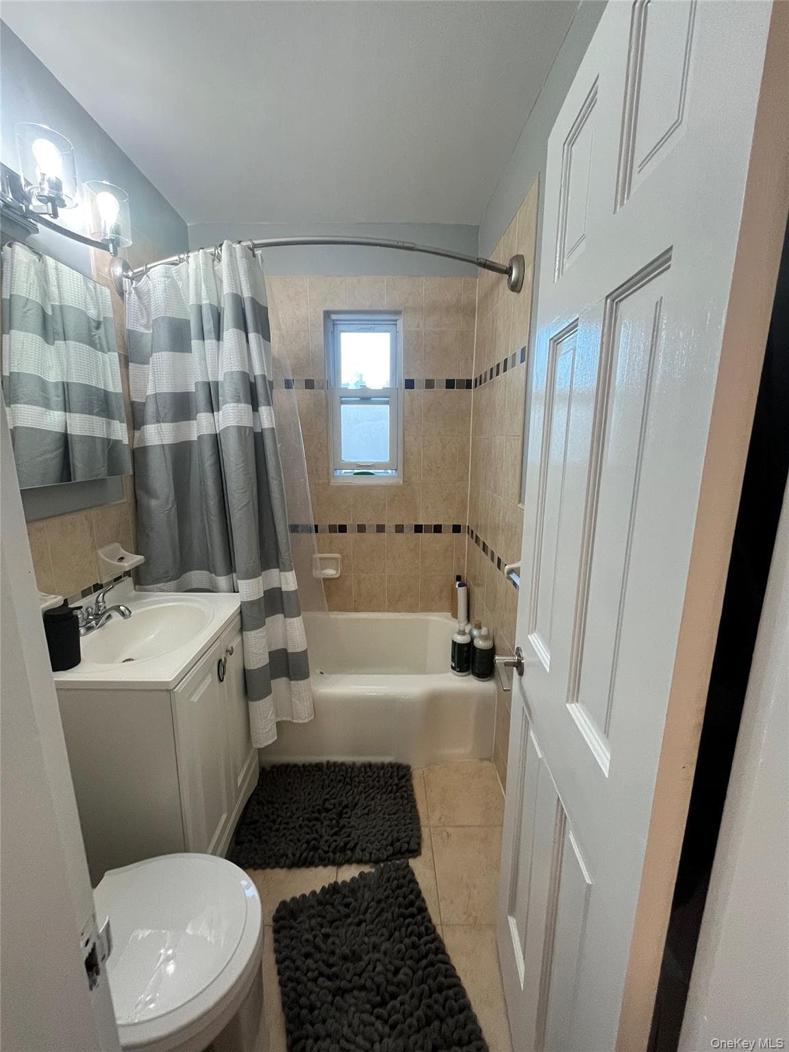 19811 Dunton Avenue Unit: 2A thumbnail 4