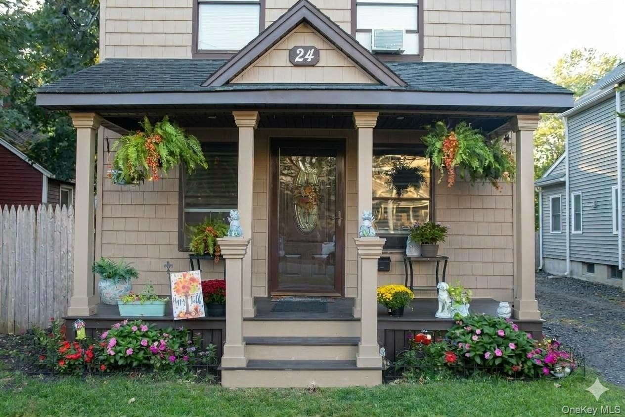 24 Wiggins Avenue photo 1