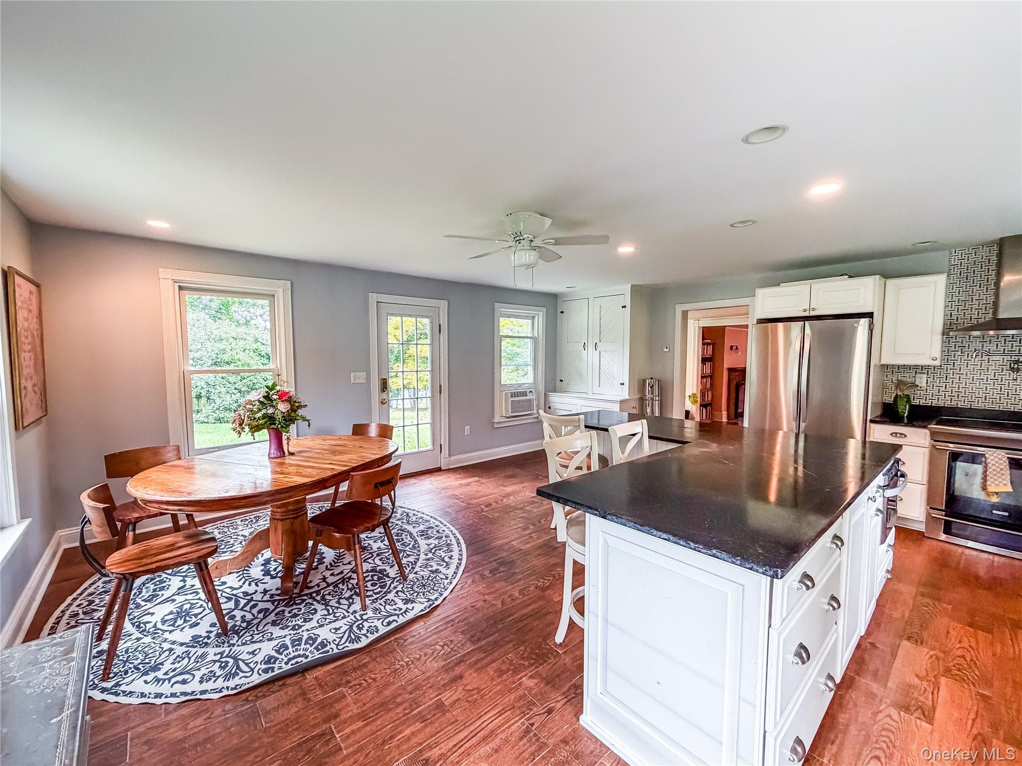 725 Traver Road thumbnail 3