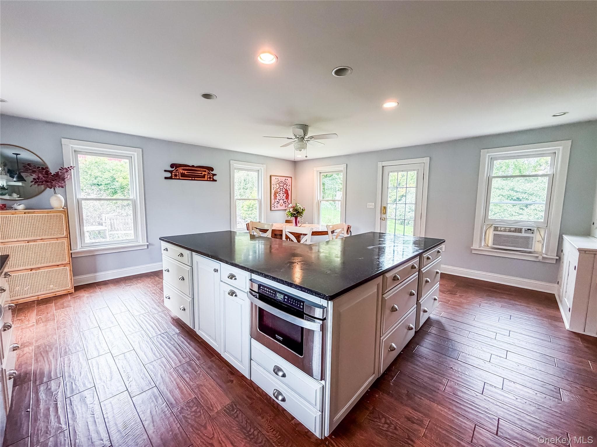 725 Traver Road thumbnail 6
