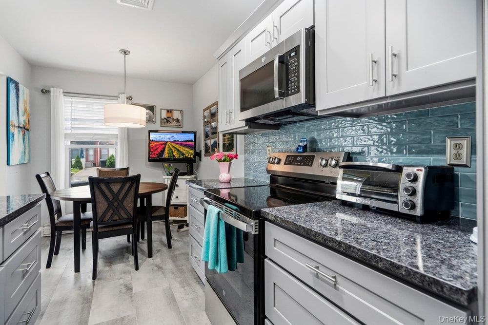 705 Alden Court thumbnail 17